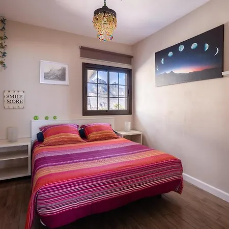 Pearl Of Nature: Serenity By The Sea Apartment Azano