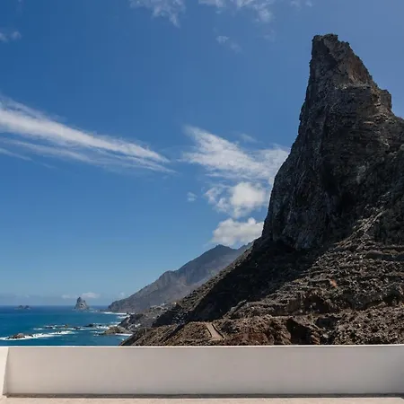Pearl Of Nature: Serenity By The Sea Apartment