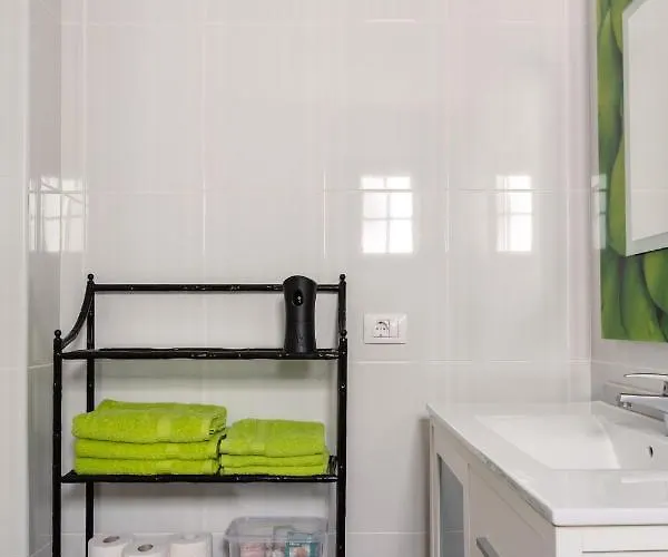 Pearl Of Nature: Serenity By The Sea Apartman *